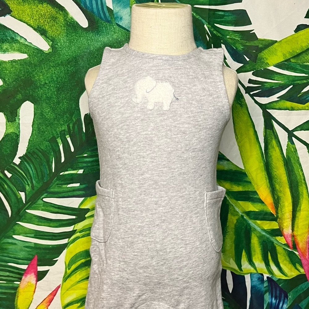 Euc Carter’s 9m Unisex Neutral Grey White Fuzzy Elephant Sleeveless Jumper